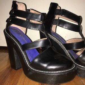 Jeffery Campbell black boots!